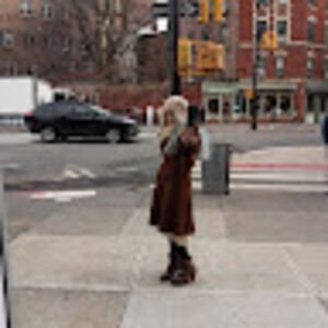 Meet your Posher, Claudia